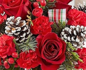 seasonal christmas bouquet